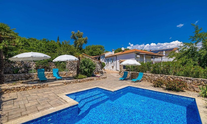 Cizici House | Beautiful Holiday house NEVA with sea view