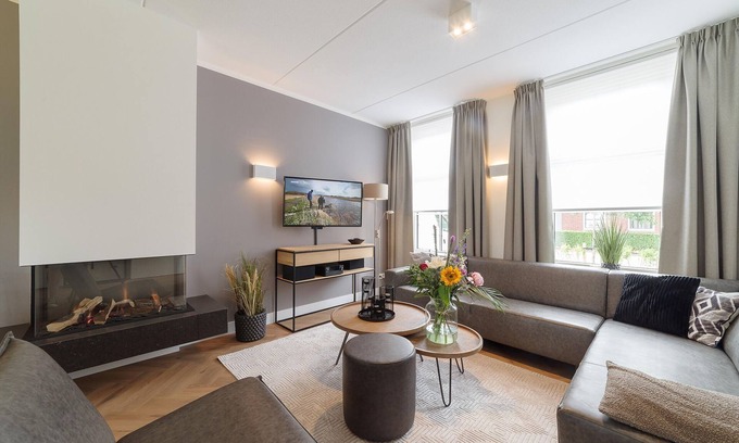 Colijnsplaat House | Beautiful holiday home with a whirlpool