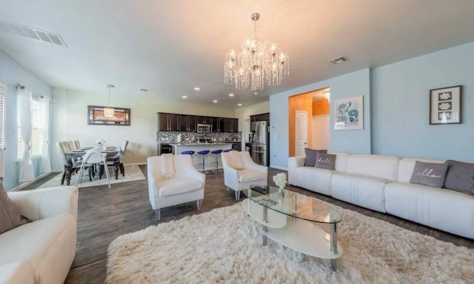Austin House | Beautiful home, 2 living rooms, group getaway, in welcoming Austin