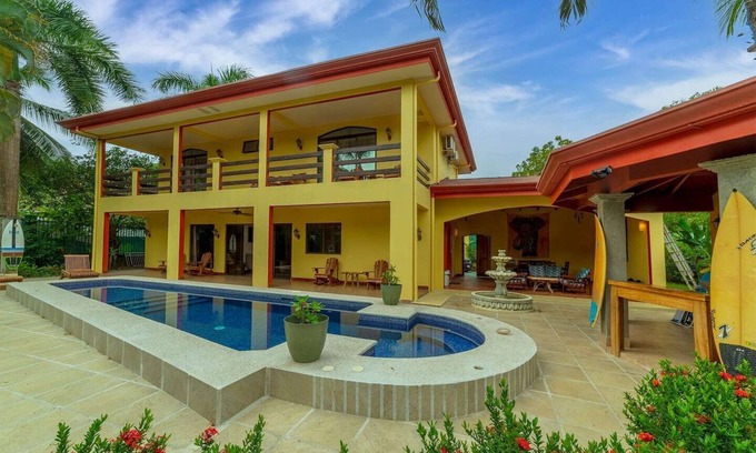 Las Olas Beach Community Villa | Beautiful home in the heart of Esterillos Oeste