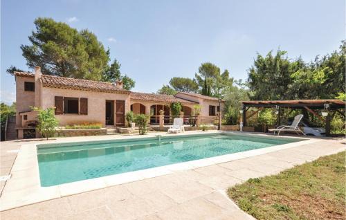 Saint-Paul-en-Foret House | Beautiful Home In St Paul En Foret