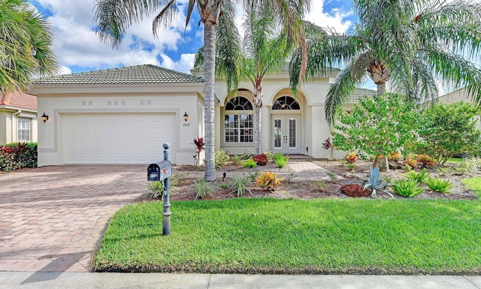 Riverwood House | Beautiful Home In Riverwood Golf and Country Club Gated Community