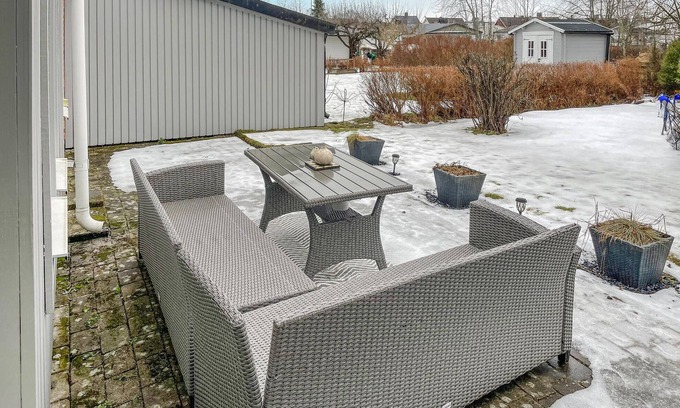 Orebro House | Beautiful home in örebro with kitchen