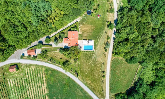 Bedenica House | Beautiful home in Bedenica with sauna