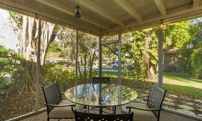 Gulf Gate Estates House | Beautiful Home In Gulf Gate - 4 Miles to Siesta Key Beach