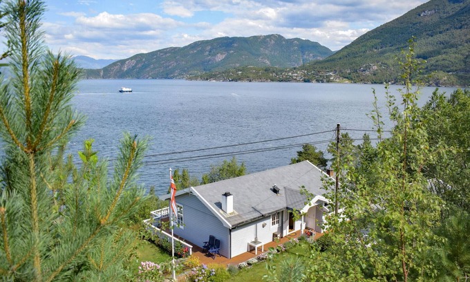 Jondal House | Beautiful home in Jondal