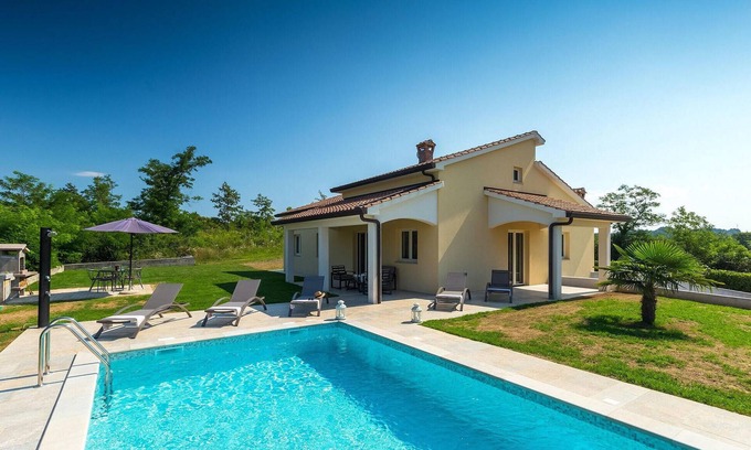 Pazin House | Beautiful home in Pazin with private swimming pool, can be inside or outside