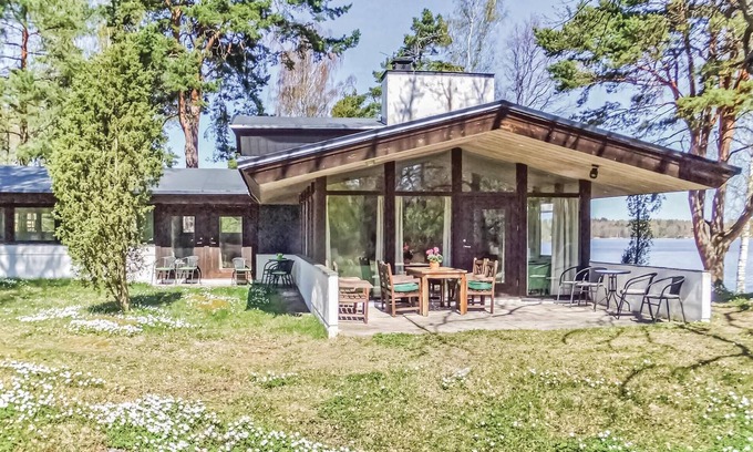 Aspo House | Beautiful home in Strängnäs with sauna
