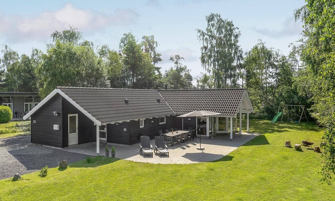 Marielyst House | Beautiful home in Væggerløse with sauna