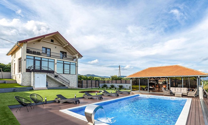 Velika House | Beautiful home in Velika