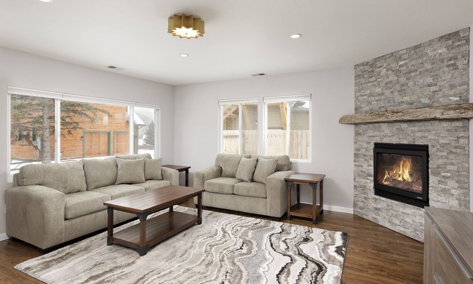 Carbondale House | Beautiful Home in Willits!