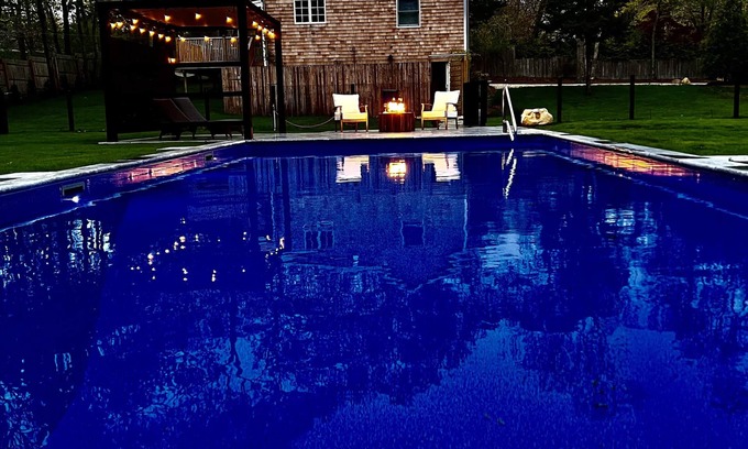 Springs House | Beautiful Home with walking distance to the beach, new 46ft pool! EV charger