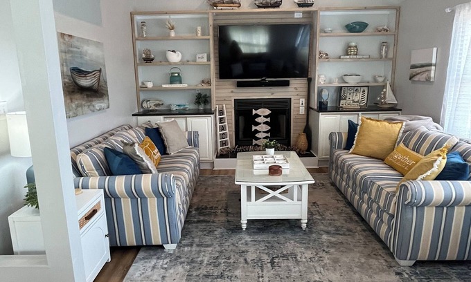 Nags Head House | Beautiful Home with a Hot Tub and Community Pool in season