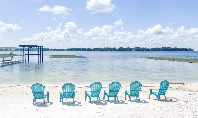Babson Park House | Beautiful home with white sand beach on stunning Crooked Lake