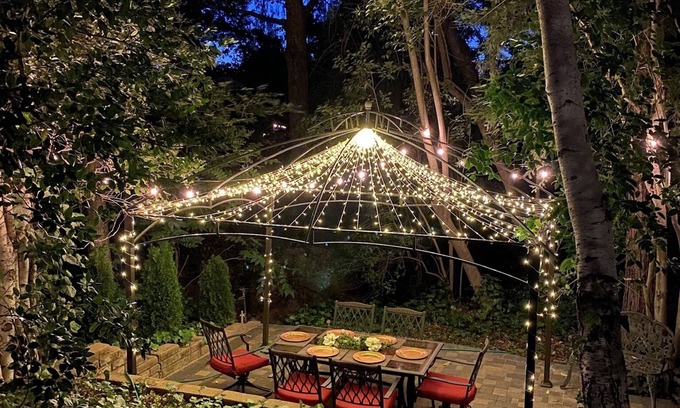 Carmichael House | Beautiful Home with Redwood Garden