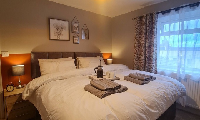 Ilkley Cottage | Beautiful Ilkley cottage sleeps 8 - pet friendly