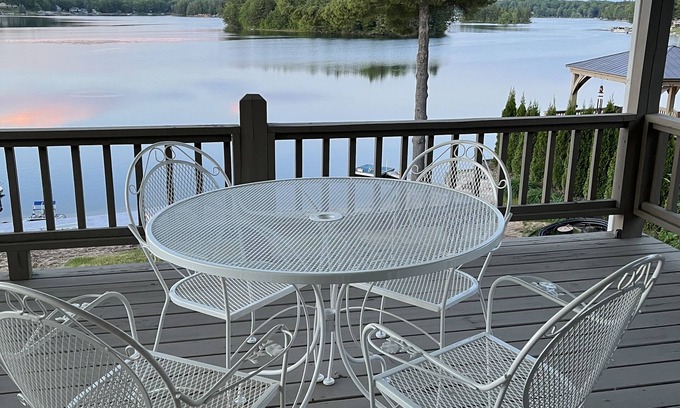 West Branch Cottage | Beautiful Lake Ogemaw