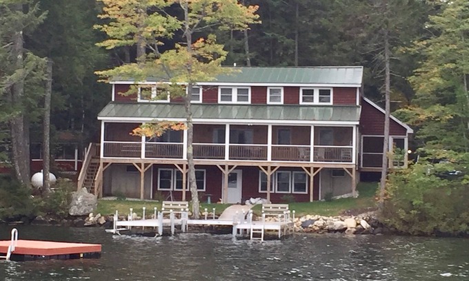 Bridgton House | Beautiful Lakefront 6 bedroom home in Bridgton Maine on Highland Lake!