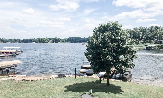 Sun Valley Lake House | Beautiful lakefront home on Sun Valley Lake
