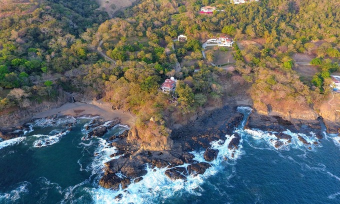Puerto Carrillo Villa | Beautiful located beach house