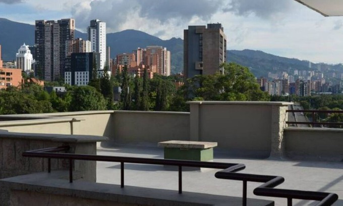 La Aguacatala Apartment | Beautiful Loft Poblado, Eafit