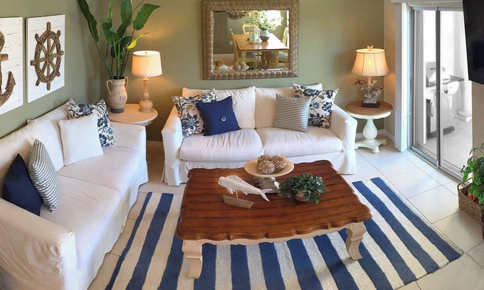 New Smyrna Beach House | BEAUTIFUL LUXURY TOWN HOME STEPS TO FLAGLER AND BEACH 4 BED/3 BATH