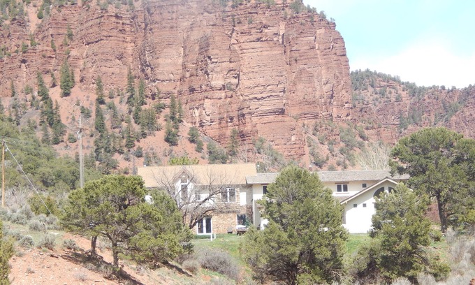 Basalt House | Beautiful LUXURY BASALT Home near Frying Pan River & Aspen