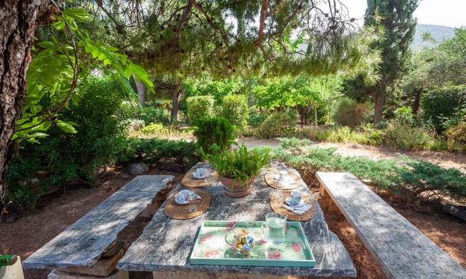 Nea Makri House | Beautiful mini eco farmhouse