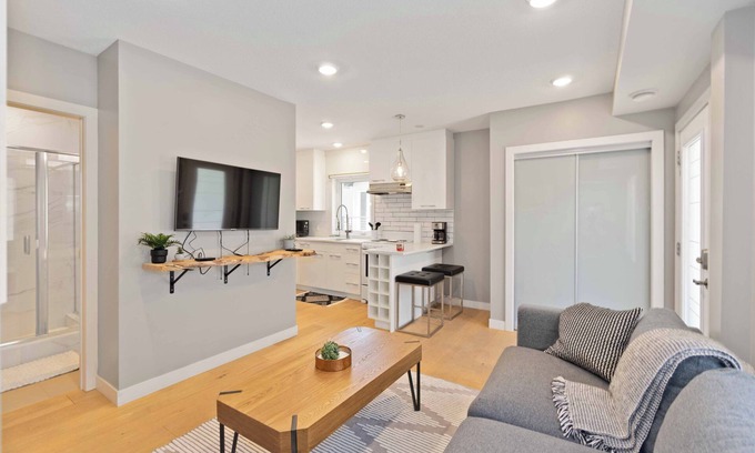 Alberta Beach House | Beautiful Modern home peaceful location