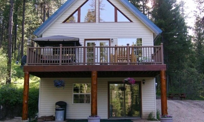 Boise Cabin | Beautiful Mountain Vacation Cabin, 30 Miles from east Boise, 10 to Idaho City