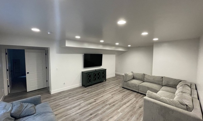 Idaho Falls House | Beautiful new build with everything your family needs! (Pet Friendly)