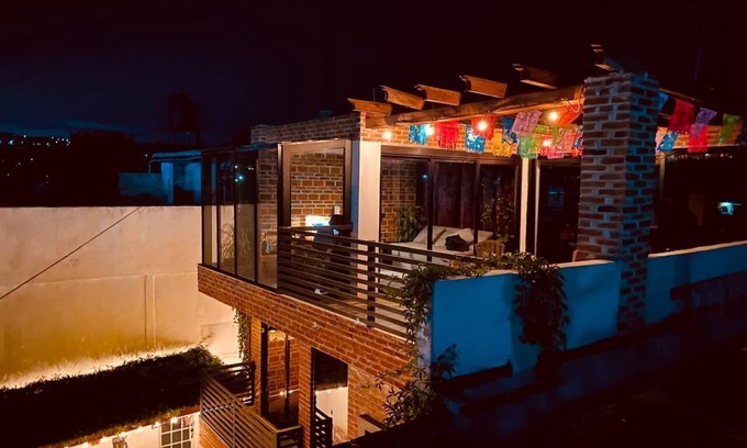 Tetlatlahuca House | Beautiful New York Loft, 5 minutes from Val'Quirico (pet friendly)