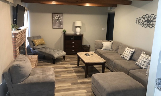 Northeast Heights House | Beautiful newly remodeled 3 bed 2 bath foothills home. No cleaning fees.