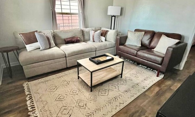 Seventh Ward House | Beautiful,Newly Renovated Duplex