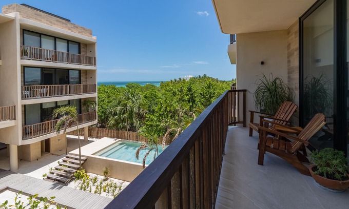 Downtown Holbox Apartment | Beautiful Ocean View 2 BR Apartment in Punta Cocos