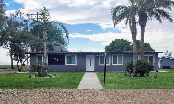Holtville House | Beautiful peaceful quiet country living nn