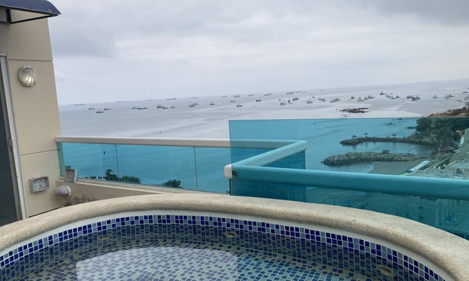 Salinas Apartment | Beautiful Penthhouse with private jacuzzi