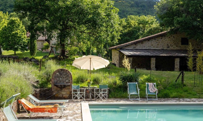 Arcidosso Villa | Beautiful private villa for 16 guests with private pool, WIFI
