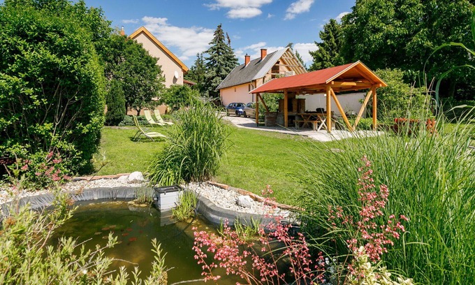 Koroshegy House | Beautiful private villa for 8 people with A/C, WIFI, TV, patio, pets allowed and parking