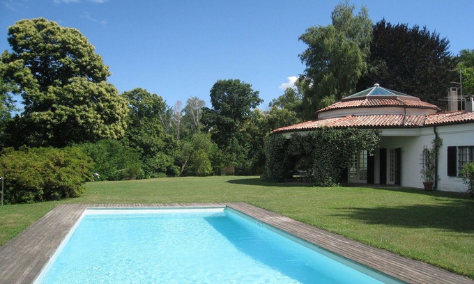 Dormelletto Villa | Beautiful private villa for 12 people with private pool, WIFI, TV, patio and parking