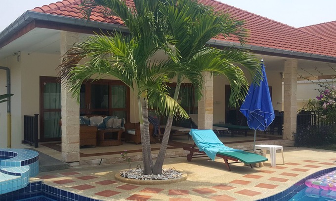Nong Kae Villa | Beautiful private pool villa