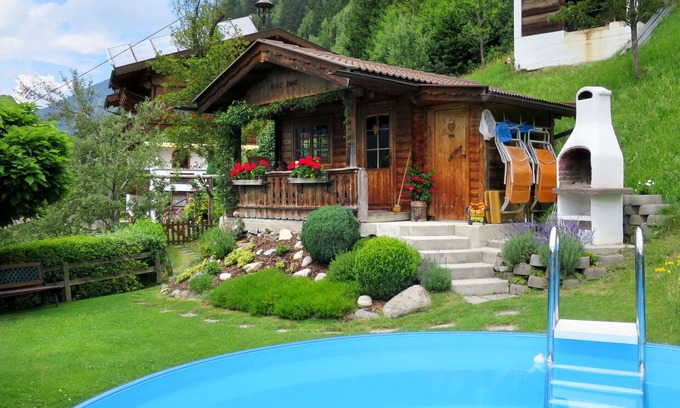 Distelberg House | Beautiful private villa for 8 guests with pool, WIFI, TV, patio and parking