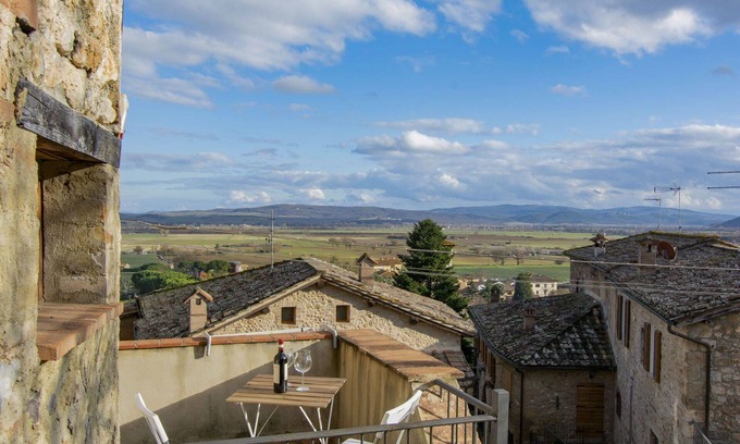 Sovicille House | Beautiful private villa with WIFI, TV, terrace, pets allowed, panoramic view and parking