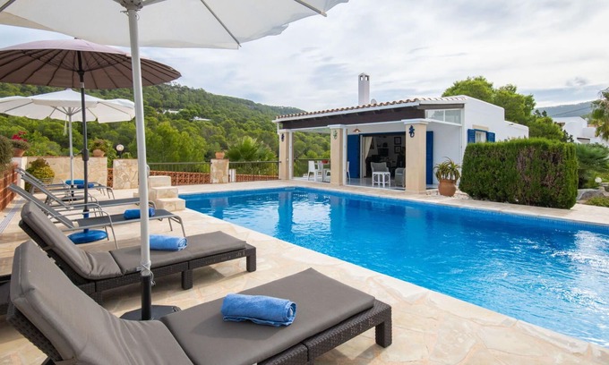 Cala Vadella House | Beautiful private villa for 6 guests with private pool, A/C, WIFI, TV, patio and parking