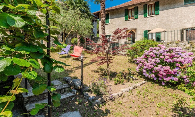 Perledo House | Beautiful private villa for 5 guests with WIFI, TV, patio, pets allowed and panoramic view