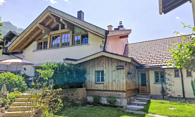 Prutz House | Beautiful private villa for 7 people with WIFI, TV, terrace and pets allowed