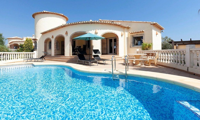 Rafol de Almunia Villa | Beautiful private villa with A/C, WIFI, private pool, TV, patio, panoramic view and parking