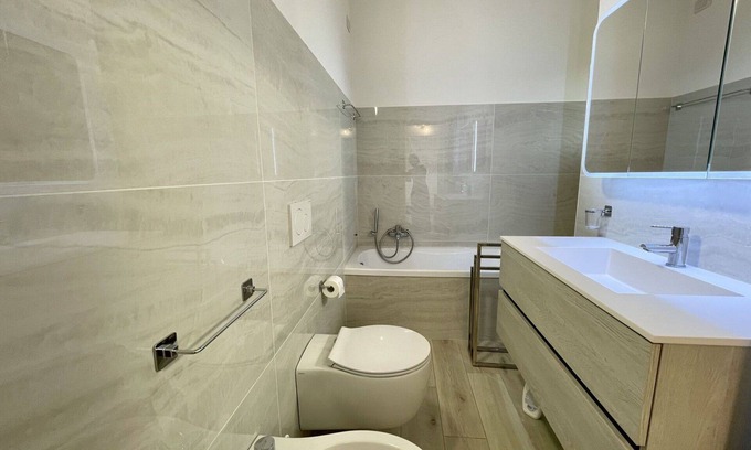 Colico Piano House | Beautiful private villa for 6 guests with TV and balcony