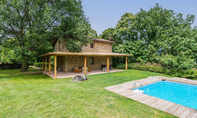 Pescia House | Beautiful private villa for 4 people with private pool, WIFI, TV and patio