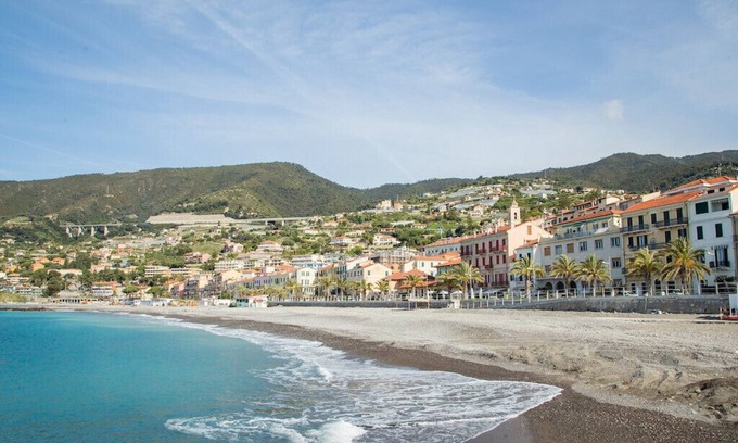 Ospedaletti Apartment | BEAUTIFUL SEA VIEW APARTMENT Beach: 150 m